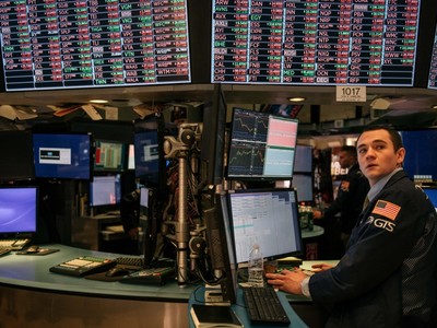 Giới đầu tư lưỡng lự